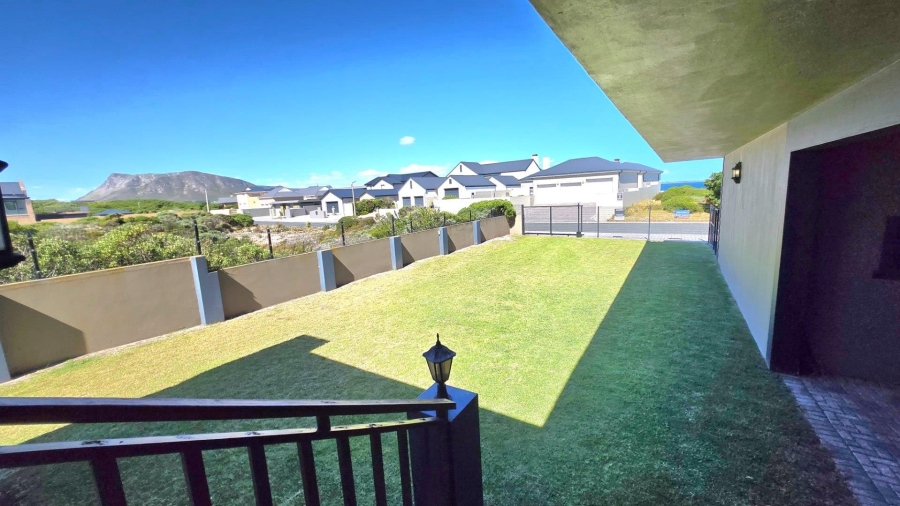 4 Bedroom Property for Sale in Kleinbaai Western Cape